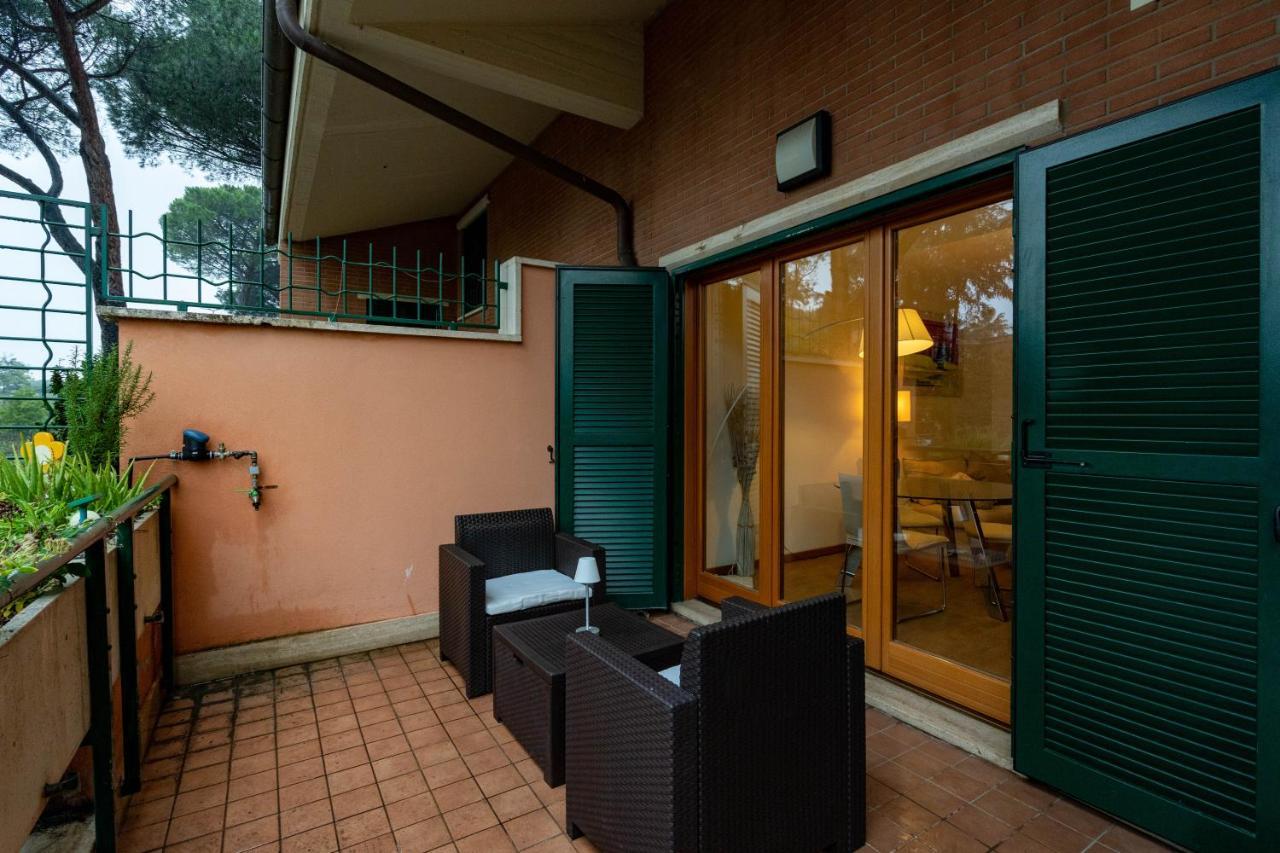 Capa's Loft * Rom